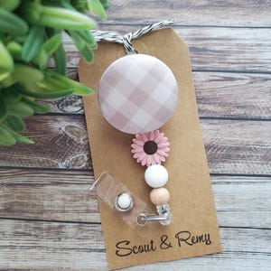 Pink and White Gingham Daisy Beaded Retractable Badge Reel in