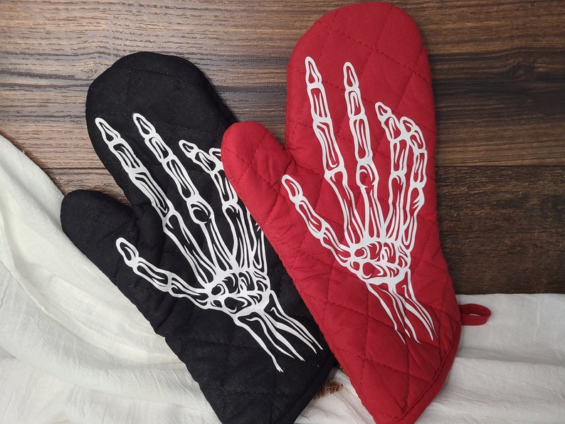 Skeleton Hand Oven Mitt, Gothic Kitchen Decor, Spooky Year Round, Winter Family Gifts, Skull Decor, Black Kitchen, Halloween Cooking image 1