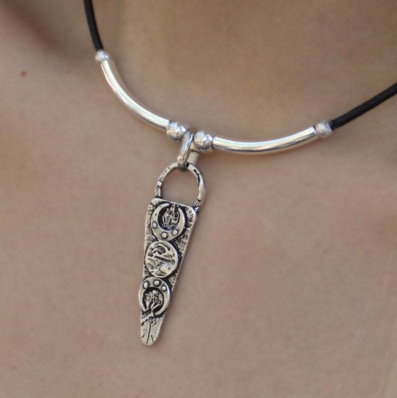 silver Moon Necklace Moon Phase Necklace Moon Jewelry celestial jewelry Triple moon Necklace Wiccan Jewelry Moon Goddess pendant