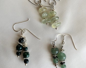 Green gemstone earrings on a silver hook made of prehnite, aventurine and heliotrope, unique, handmade in Germany, gift