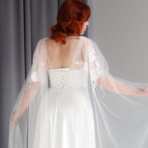 Lace bridal cape shoulder with flower Detachable Light Ivory capelet Bride Plain wedding tulle Shoulder long flowers wings