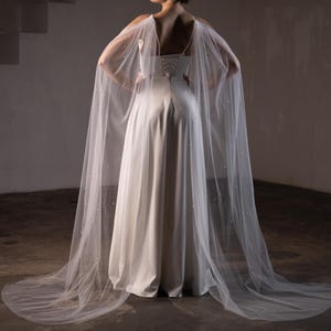 Ivory tulle bridal wings with pearl embellishments detachable shoulder cape for bride