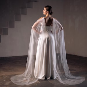 Bridal wings 2 pieces Tulle cape veil Shoulder bride capelet