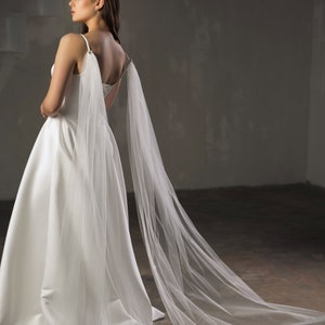 Detachable tulle bridal wings alternative to wedding veil for modern bride