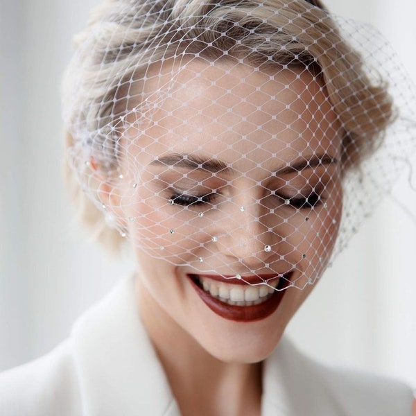 White Birdcage Schleier Hochzeit Strass Fascinator Stirnband Bachelorette Kurzschleier