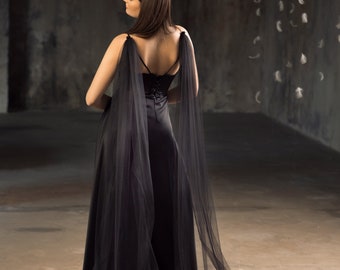 Black cape veil shoulder long for goth wedding Detachable bridal wings for bride