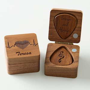 Personalized Guitar Pick Case, Solid Wood Picks Box, Custom Plectrum Holder, Gift for Dad, Best Gift for Guitar Player, father&#39;s day gift