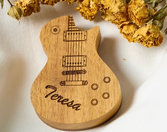 Personalized Guitar Pick Case, Solid Wood Picks Box, Custom Plectrum Holder, Gift for Dad, Best Gift for Guitar Player, father's day gift