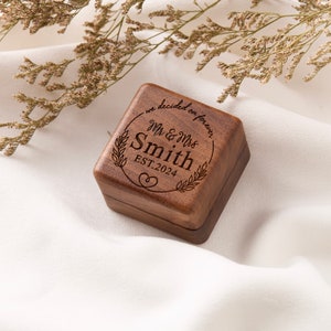 Boîte à bagues en bois personnalisée pour cérémonie de mariage, boîte à bagues, boîte à bagues de fiançailles, boîte à bagues en bois double, boîte à bagues carrée pour mariage image 3