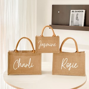 Personalisierte handgemachte Tragetasche, benutzerdefinierte Brautjungfer Vorschlag Geschenke, Druck Frau Sackleinen Tasche, Jute Strandtasche, Sommergeschenke, Geschenk für Brautjungfer