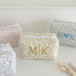 Personalized Floral Makeup Bag/ Quilted Cotton Cosmetic Bag/ Bridesmaid Gift/ Snack Bag Pouch Travel Bag/ Makeup Bag/ Toiletry Bag Women