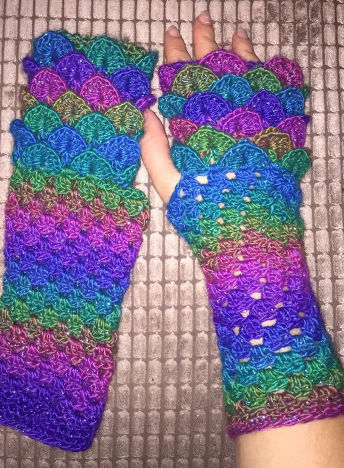 Luxury Dragon Scales Fingerles Gloves Mittens Etsy luxury-dragon-scales-fingerles-gloves-mittens-etsy