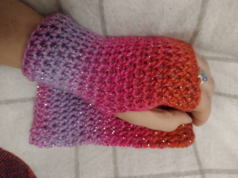 Witchy Wrist Warmers / mermaid gloves / rainbow arm warmers / fingerless mittens LAST CHANCE 画像 8