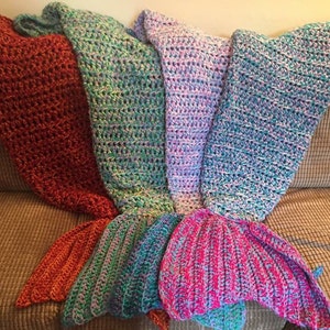 Mermaid tail blanket custom handmade crochet to order imagem 1