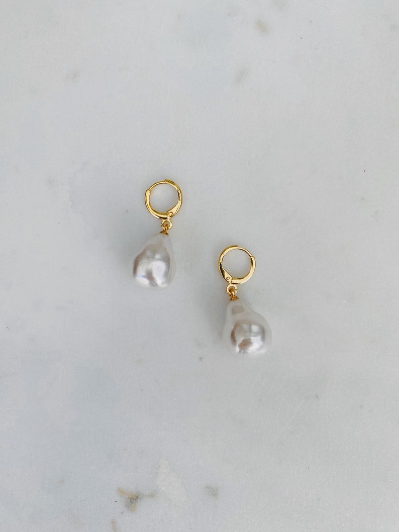 Natural Pearl Huggie Earrings Gold