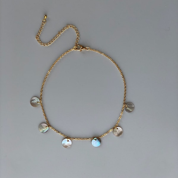 Beachy Seashell Dangle Circle Choker Necklace