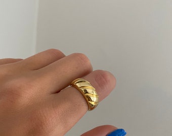 Gold Croissant Statement Ring
