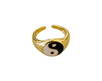 Black and White Yin Yang Peace Symbol Adjustable Gold Ring