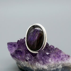 Flashy Purple Labradorite Big Silver Ring image 7