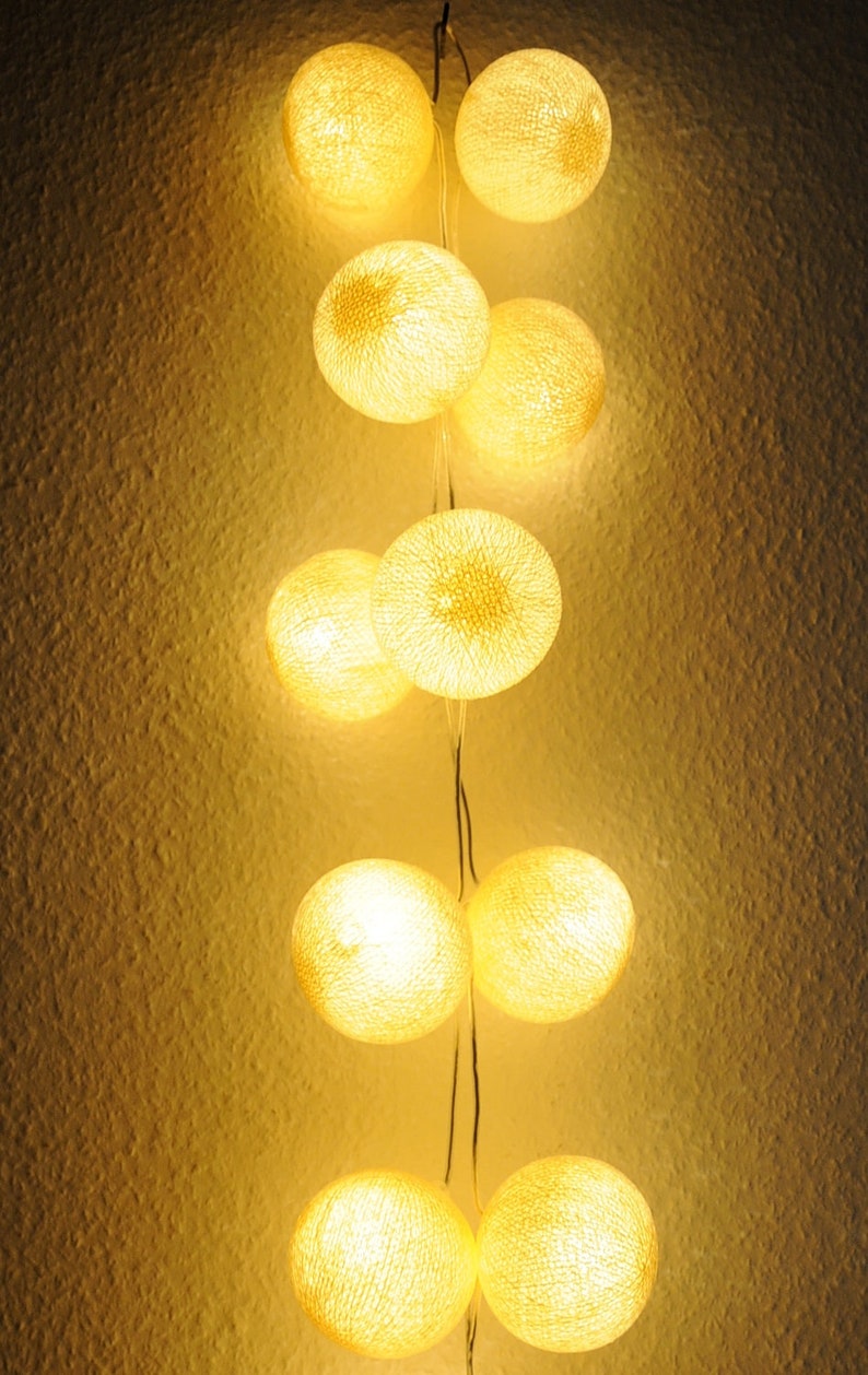 LED Cottonballs Lichterkette Champagne Bild 3