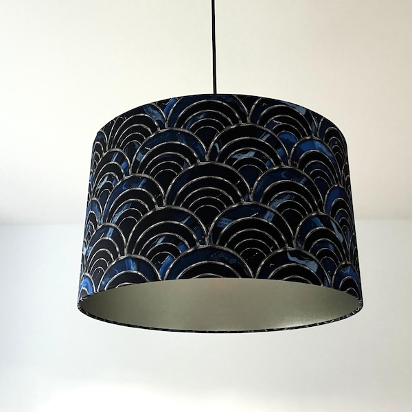 Lampenschirm "Fäche in Blau-Silber"