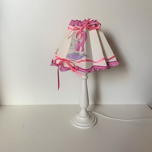 Table lamp &quot;Magic Horses&quot;