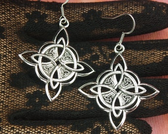 Witches Knot Earrings, Witch Knot Charm Drop Dangle Ear Rings in Black Velvet Bag, Wicca Witch&#39;s Knot Celtic Knot Sign Ready To Ship