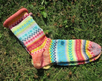 Bunte Socken Gr. 40-41 - gestrickte Socken in nordischen Fair Isle Mustern