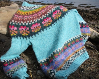 Handgestrickter Pullover Gr. S in nordischen Fair-Isle Mustern - bunt aus der Wollkiste - Unikat