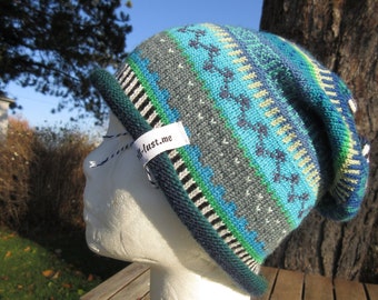 Bunte Mütze Gr. S - gestrickte Mütze in leuchtend blauen Farben und nordischen Fair Isle Mustern