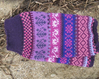 Stulpen Gr. S/M - Legwarmers - wadenlange Stulpen in starken Lila-Tönen und nordischen Fair Isle Mustern