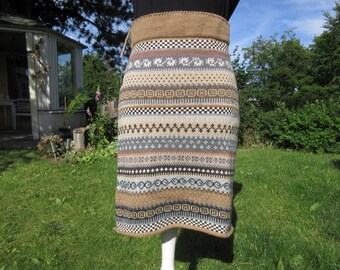 Strickrock Gr. M - kurzer Rock in nordischen Fair Isle Mustern