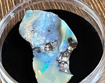 Australian boulder opal split pair, specimen 14.70 carats