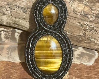 Tigers eye macrame necklace