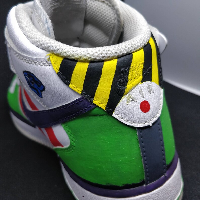 nike toy story trainers