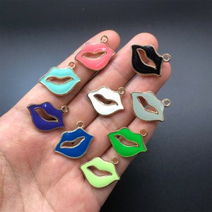 21x24mm Vintage Gold Tone Alloy Enamel Women Lips Pendant Charm Necklace Accessories Jewelry Findings Handmade DIY For Earring