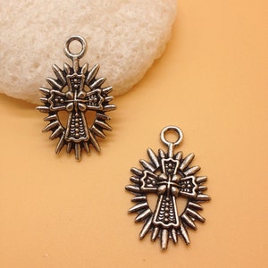 SELL 30pcs 21x32mm antique silver cross pendants charms