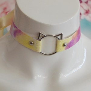 Premade - Rainbow Kittenplay Choker/collar crafted from vegan leather - Nekomimi - Kitty head O Ring - Handmade by Nekollars