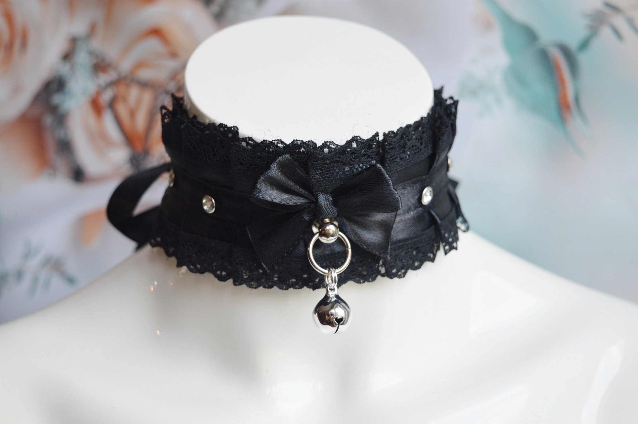 Kitten Collection White/Black Lace Choker