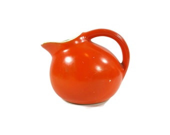 Retro orange creamer