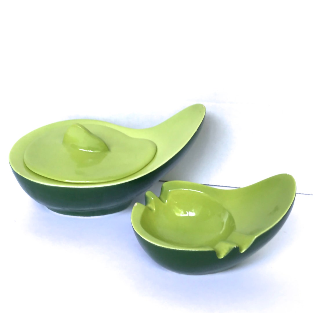 RARE Mid Century Guacamole Serving Dish With Lid & Matching Avocado
