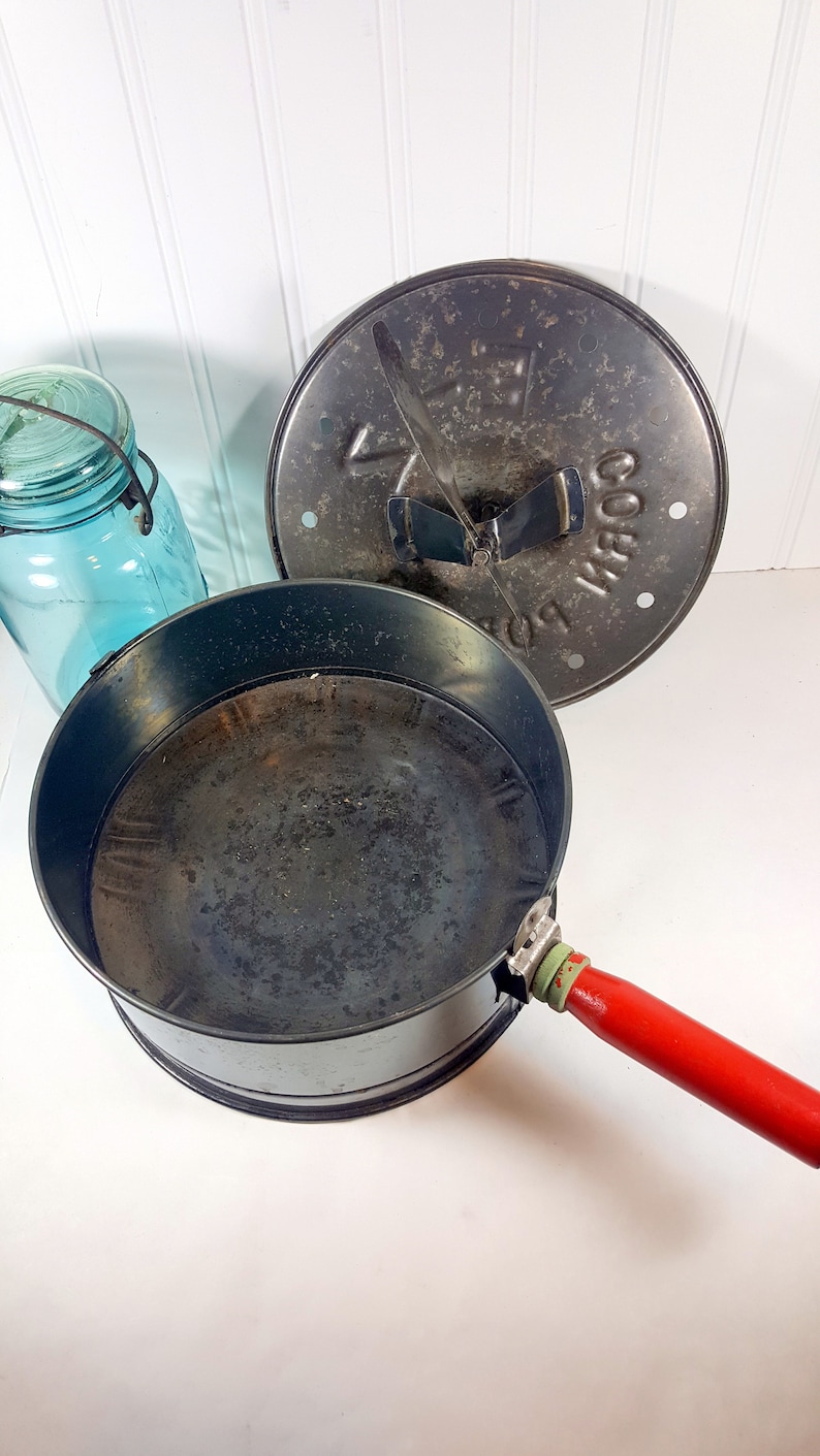 Old Fashioned Popcorn Popper Vintage Stovetop Popcorn Pan Etsy