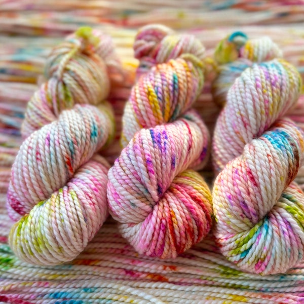 Fils volumineux fleurs 100% Merino superwash