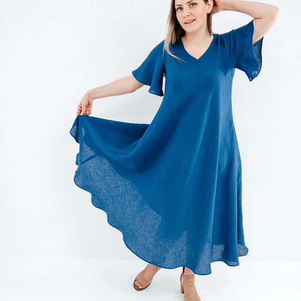 Schräg geschnittenes Leinenkleid 'Jasmine', lockeres, fließendes Kleid mit Glockenärmeln, maßgeschneidertes Leinenkleid