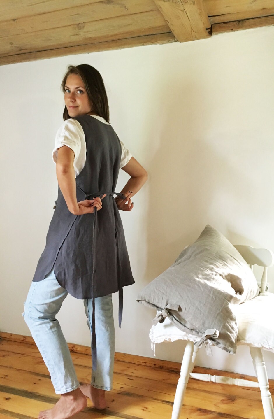 white pinafore apron plus size