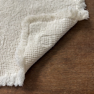 Bath Mat, Linen Bath Rug, Shower Mat, Bathroom Mat, Vaffle Mat, Linen mat, Bathroom Rug, Linen Rug, Bath Matt, Double layered Feet Towel