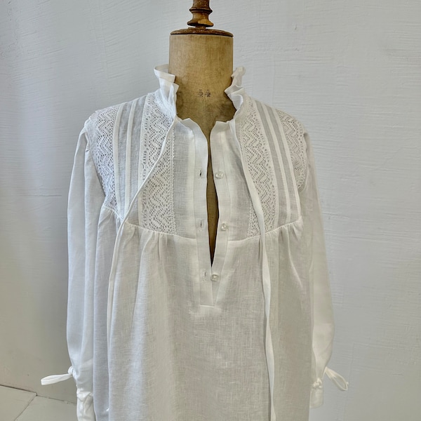 Linen nightgown breast feeding, Handmade Victorian nightgown with lace, soft robe, nightgown maternity, morning dress, Christmas gift