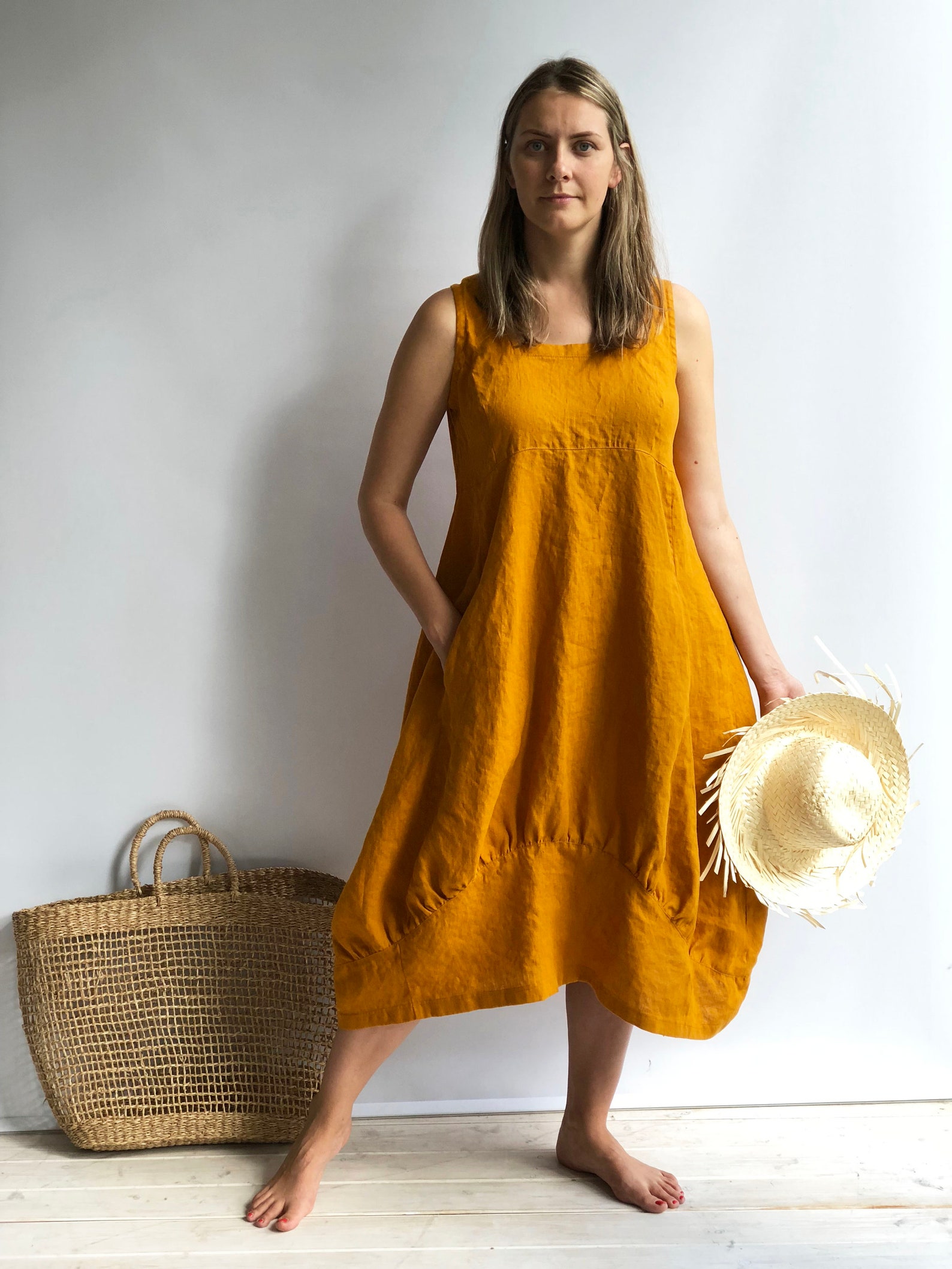 Summer Linen Long Sleeve Dress With Pleats And Lace