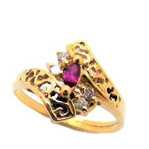 Ring Ladies Ruby And Diamond  14k Yellow Gold