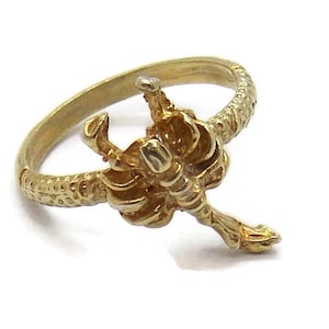 Ring  Scorpion  Zodiac Ring 14k Yellow Gold.
